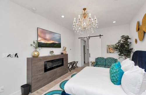 Houston's Downtown Bloom House - Spacious Floral Escape for Groups - Foto 29