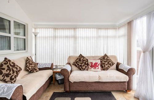 Spacious 3bed semi/Gamesroom/Drive/10mins to City - Foto 3