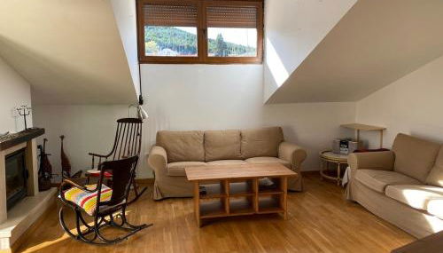 Ático con chimenea en Bronchales - Foto 1