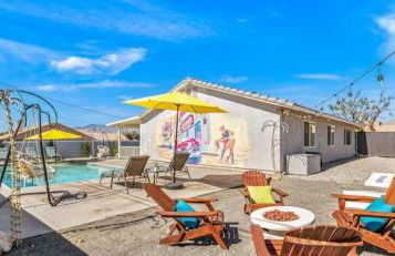 Havana House oasis with pool spa firepit game room and Mountain Views Be away from the city rules - Foto 10