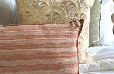 The Royal Cypress Suite Near UF Shands Downtown - Photo 22