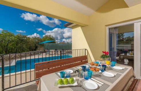 Villa Marilu, modern villa with pool near the sea - Foto 47