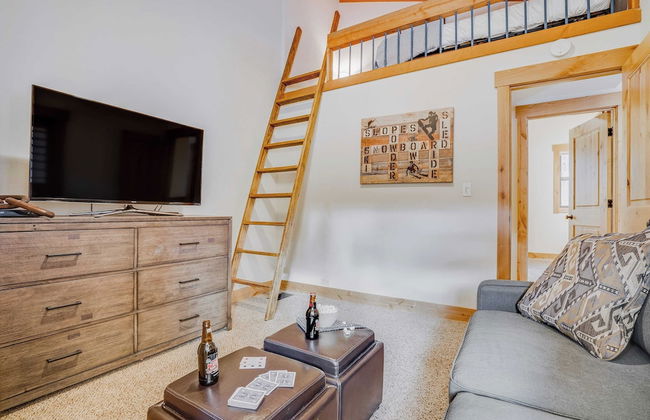 Arroyo by Avantstay Peaceful Mountain Townhouse w/ Large Private Balcony - Photo 26