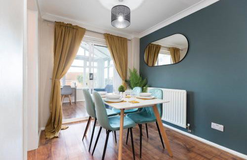 Stylish 3BR Contractor Friendly Long Stays - Photo 19