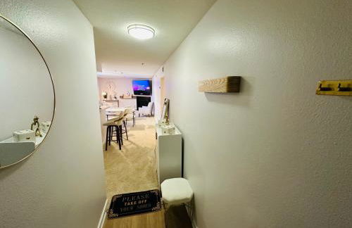 Mid-City Charm 2BR Near LAs Hotspots! - Foto 45