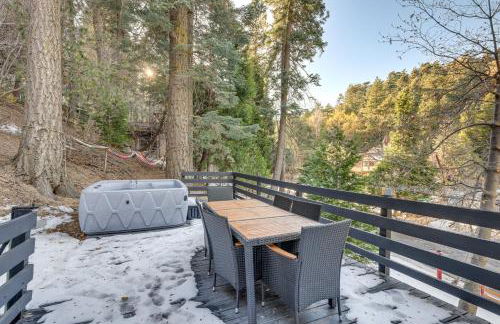 Lake Arrowhead Hideaway with Deck and Hot Tub - Foto 3