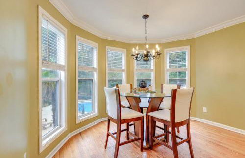 Spacious Stockbridge Manor Pool Table, 2 Kitchens - Foto 12