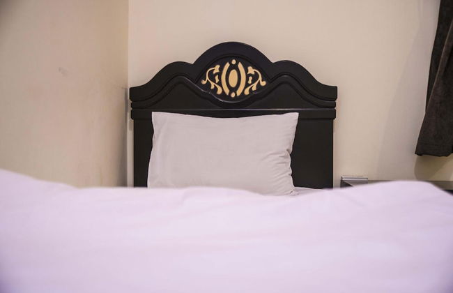 Al Eairy Furnished Apartments Qassim 4 - Photo 12