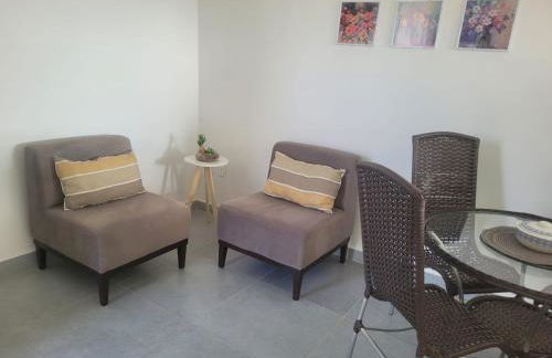 Ap em Juazeiro do Norte com dois quartos com cama de casal e ar condicionado - Foto 5