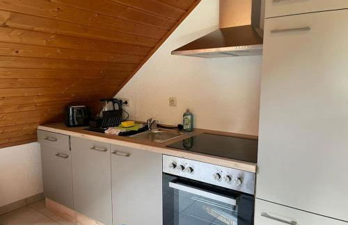 Appartio - Ferienwohnung "Dorfblick" Dachgeschoss - 6 Personen - Netflix - Waschmaschine - Foto 8