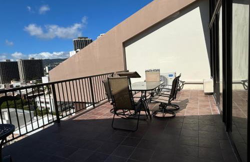 Downtown 2BR Huge Patio Free parking WiFi - Foto 5