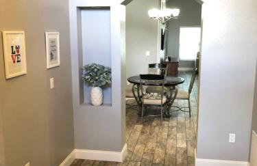 Luxury Retreat with 2 Master Suites Pool & Hot Tub BBQ Pool Table 2 Miles Disney - Foto 67