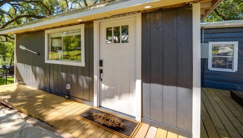 Waterfront Lake LBJ Cabin w/ Private Dock! - Photo 2