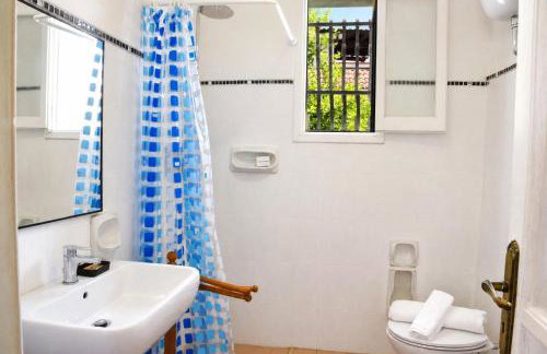 Dimora San Pancrazio - Villa with Garden & Parking - Happy Rentals - Foto 12