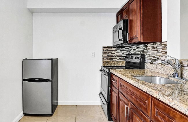 Waterfront Studio Hollywood Boardwalk Pool - Foto 22