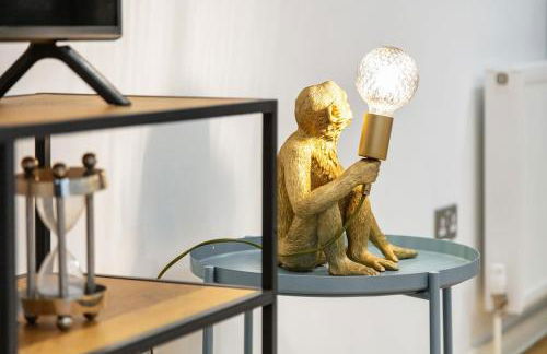 London Eye ,split level and private patio,sleeps 6 - Foto 13