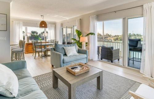 Waterfront Nokomis Condo Less Than Half Mile to Beach! - Foto 6