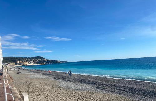 Heart of Nice-Rooftop Seaside Studio - Foto 2
