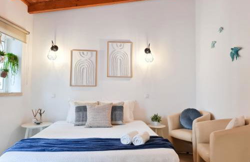 MINHA CASA SUA CASA - Cozy Little House, AC & WiFi - Foto 7