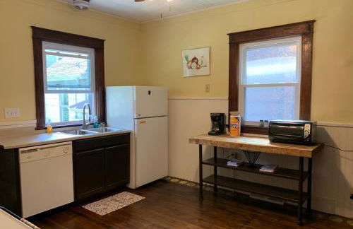 Red Brick Inn - Walk to the Falls, the Casino and all Downtown Restaurants - Photo 13