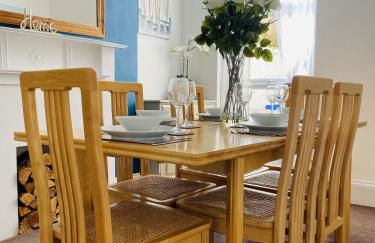 Ocean Terrace, Ilfracombe, 4 bedrooms, Sleeps 8, Stunning Sea Views, Parking, Garden, Pet Friendly - Foto 15