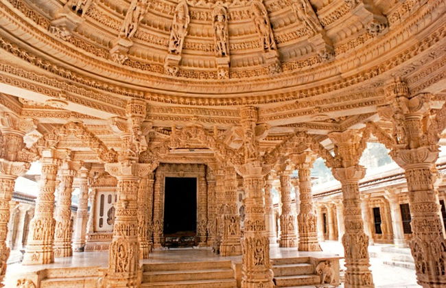 Excursão de dia inteiro ao Templo de Delwara e Lago Nakki (Monte Abu) - Tour Privado - Foto 1