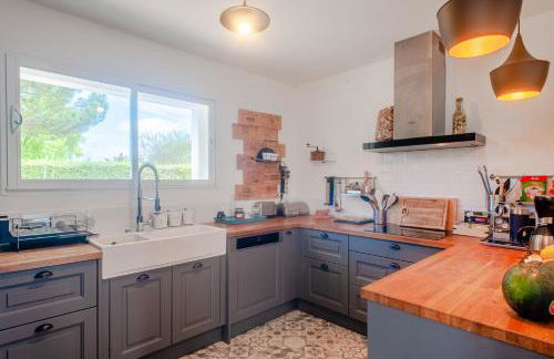 "LA VILLA DES HAUTES MERS" Villa 4 étoiles, 10 personnes, piscine privée chauffée, parc arboré, proche plage et marais - Foto 16