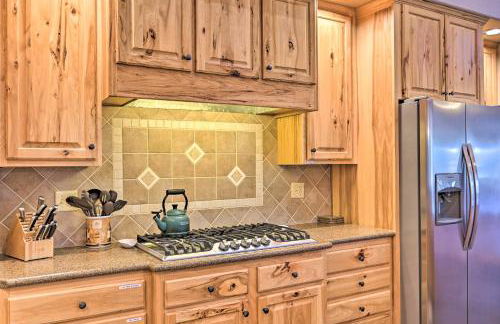 Charming, Spacious and Pet-Friendly Buena Vista Home - Photo 10