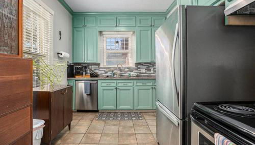 Beachy Bungalow! 2BD, King Bed - Foto 5