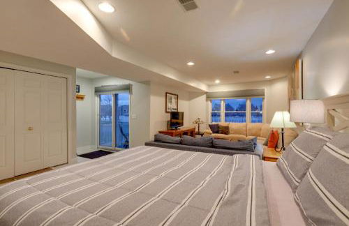 Manistee Retreat about 30 Mi to Crystal Mountain! - Foto 12