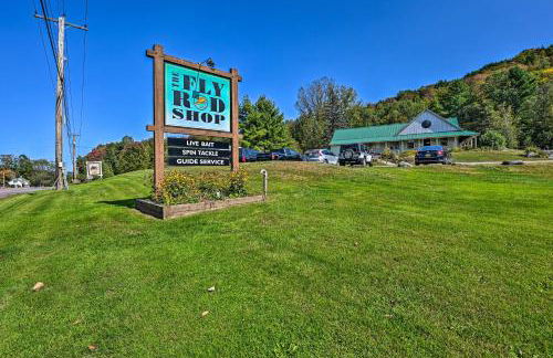 Cozy Apt with Hot Tub and Deck, 10 Mi to Stowe Resort! - Foto 26