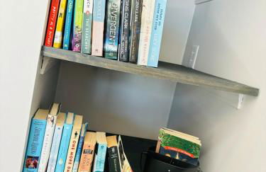 Lake Escape with paddle boards, fire pit & game room - Foto 36