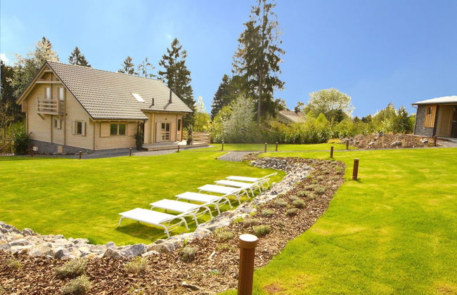 Luxurious Villa with Sauna, Hot Tub, Recreation Room, Large Enclosed Garden - Foto 1