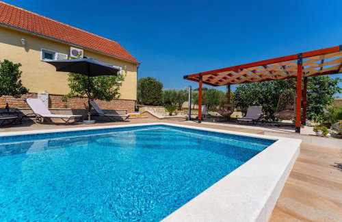 MY DALMATIA - Villa Sucic with private pool and mountain view - Foto 23