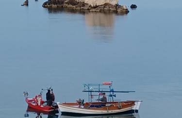 Seaview Luxury Apartment with private parking - Photo 42