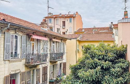 Charming 2-Bedroom Retreat Near City Center with Excellent Transport Links - Foto 6