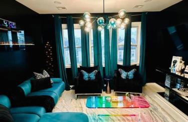 7 Large Bedrooms Art-Inspired Art House - Photo 20