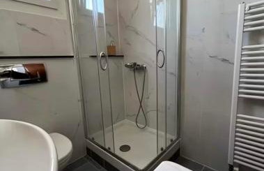 King George - Photo 28