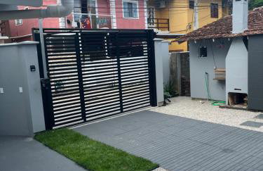 Casa com 2 quartos, sendo um suíte, super aconchegante para temporada - Foto 4