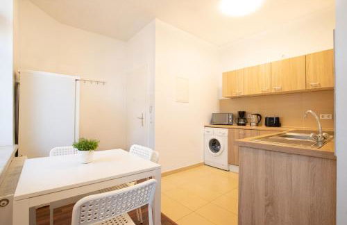 Tolstov Apartments - 1 or 4 Room Apartments - 15 Min to Messe DUS - 10 Min Old Town DUS - Foto 21