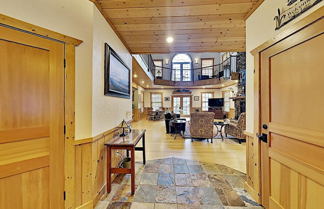 Round House on Round Lake - Photo 28