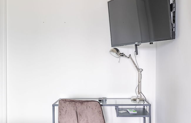 Charming Yorkville Condos - Photo 16