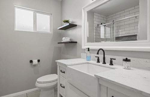 The Sky Lounge - Photo 35