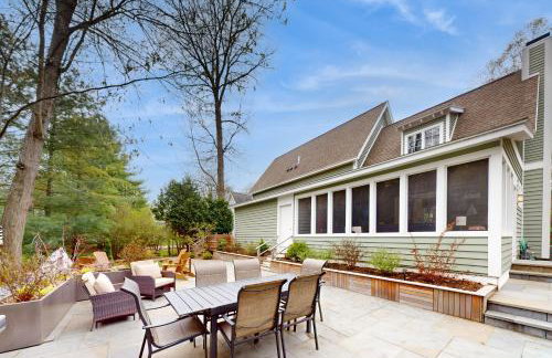 Seaglass Lakeshore Cottage - Foto 15