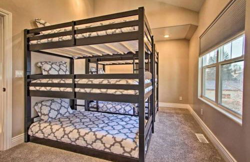 Spacious Home With Hot Tub - Foto 14