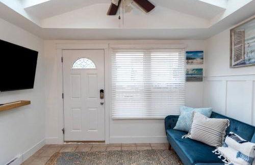 Two Cottages w/ Patios - Close to Beach - Foto 20