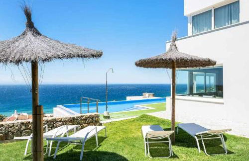 LUJOSA VILLA PISCINA 25 METROS SUIT 60m2 SPA SAUNA - Foto 4