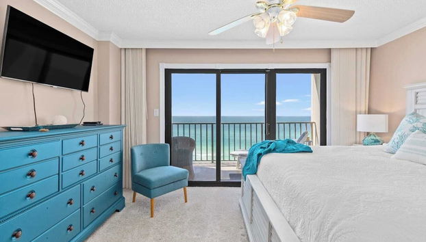 Beachfront Breeze by Avantstay Beachfront Condo - Foto 2, Interior