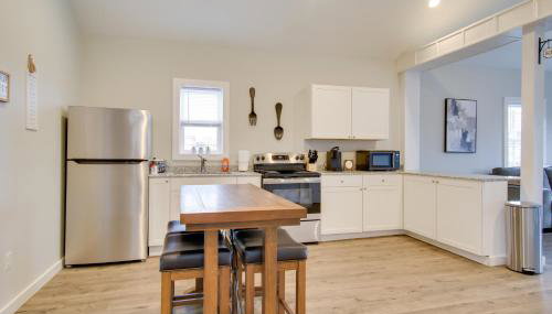 Less Than 1 Mi to Lake Ontario Oswego Group Retreat - Foto 2