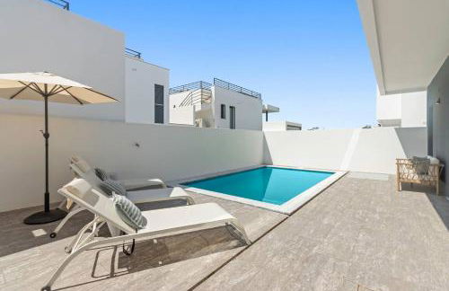 Modern Villa with Private Pool Near Baleal Beach - Photo 8